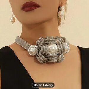 Handmade Elegant Silver Pearl Choker Necklace